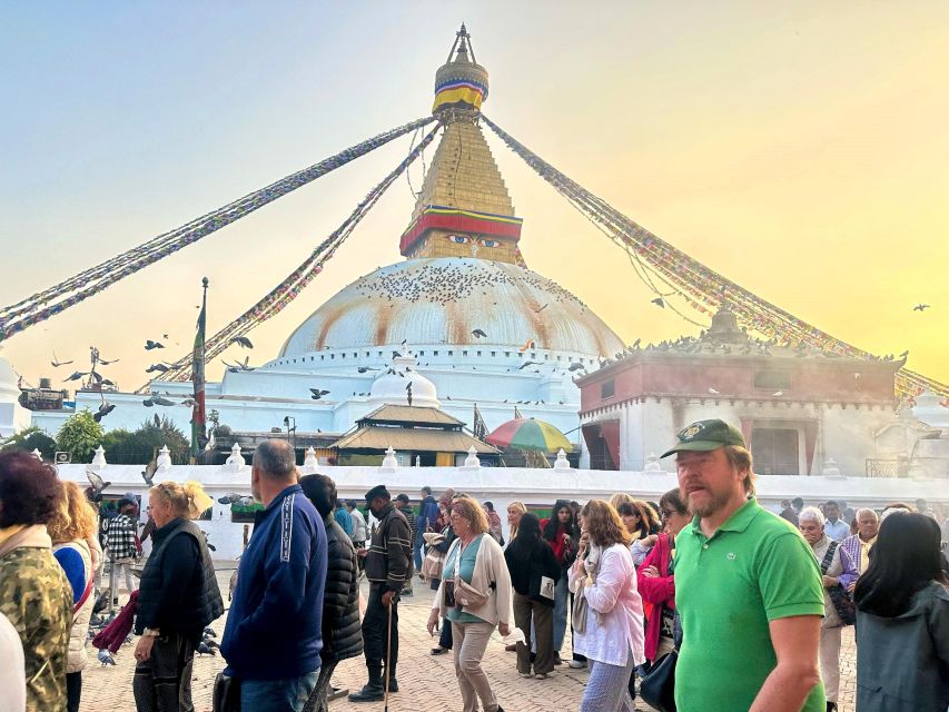 Kathmandus Cultural Tour: Buddha, Pashupatinath & Bhaktapur - Exploring Bhaktapur Durbar Square