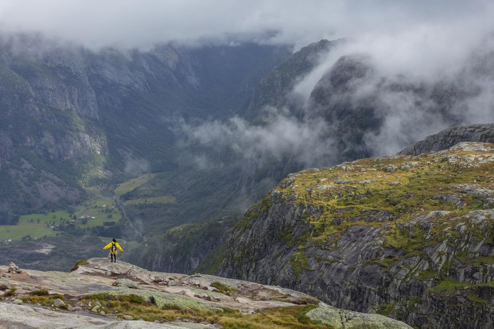 Kjerag: Summer Hike - What to Bring