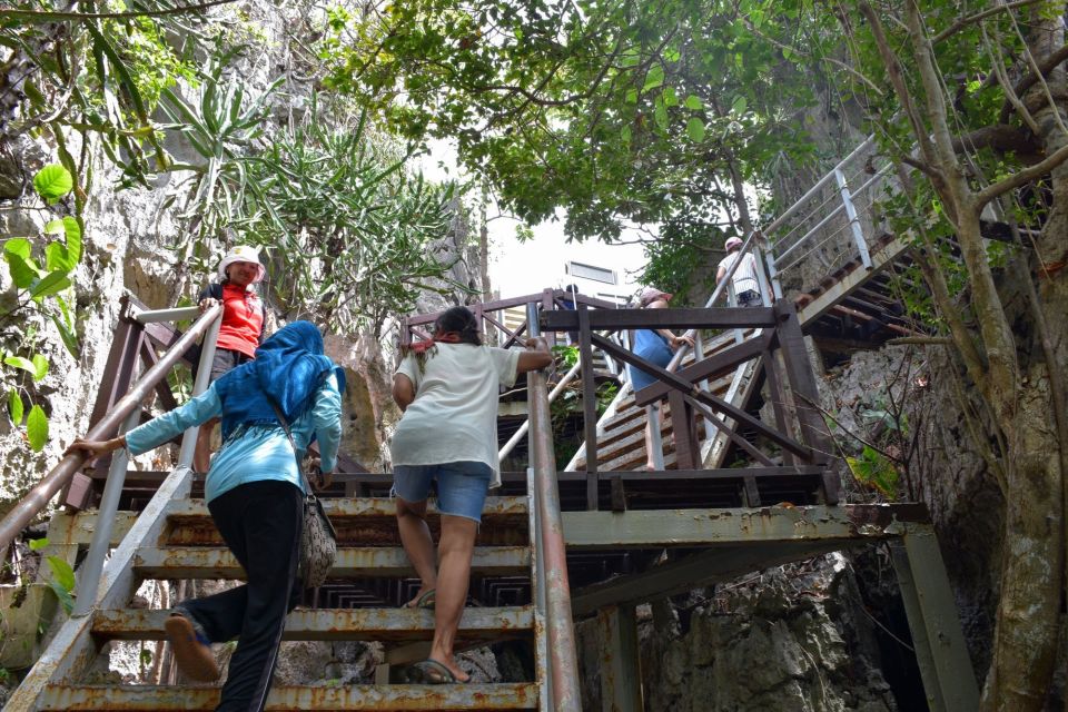 Koh Samui: Angthong Marine Park Snorkeling Tour by Speedboat - Kayaking and Hiking