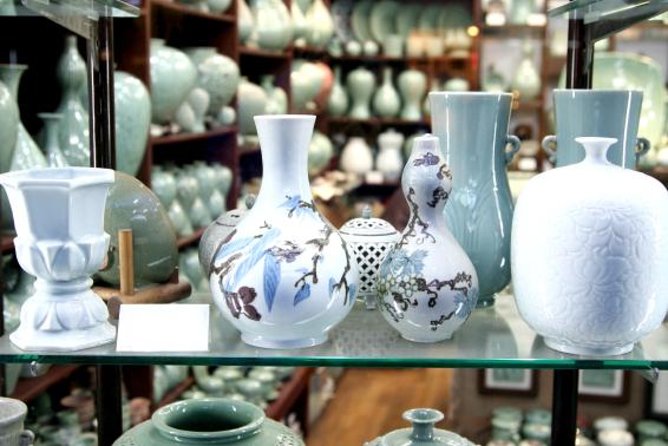 Korean Palace and Market Tour in Seoul Including Insadong and Gyeongbokgung Palace - Namdaemun Market