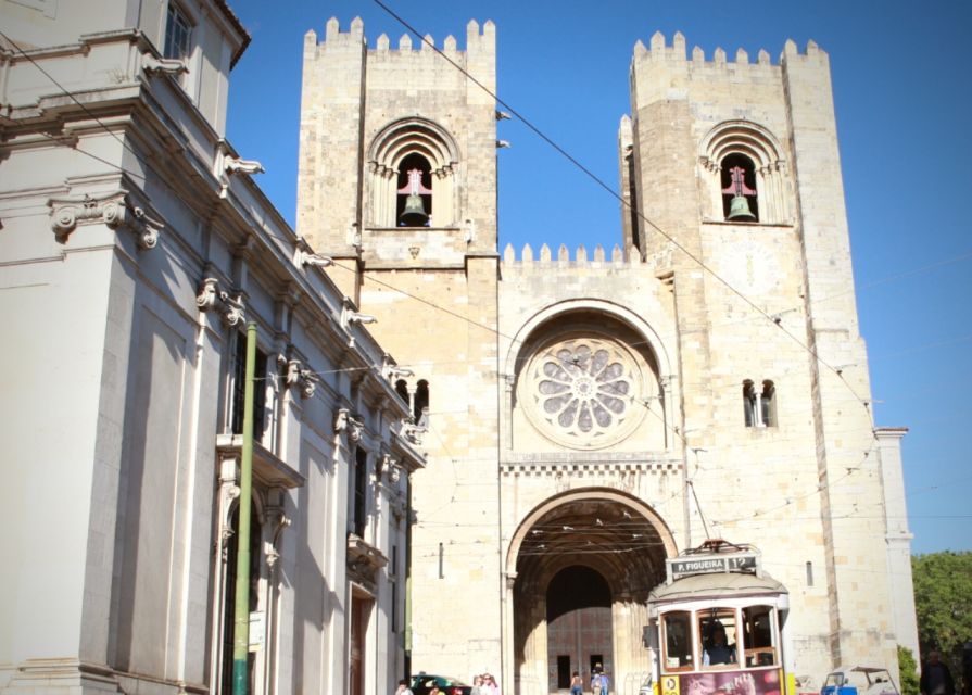 Lisbon: Lisbon Cathedral Entry Ticket - Visitor Experience Overview