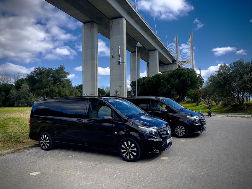 Lisbon: Private Transfer From Lisbon Airport To/From Lisbon - Meeting Your Driver