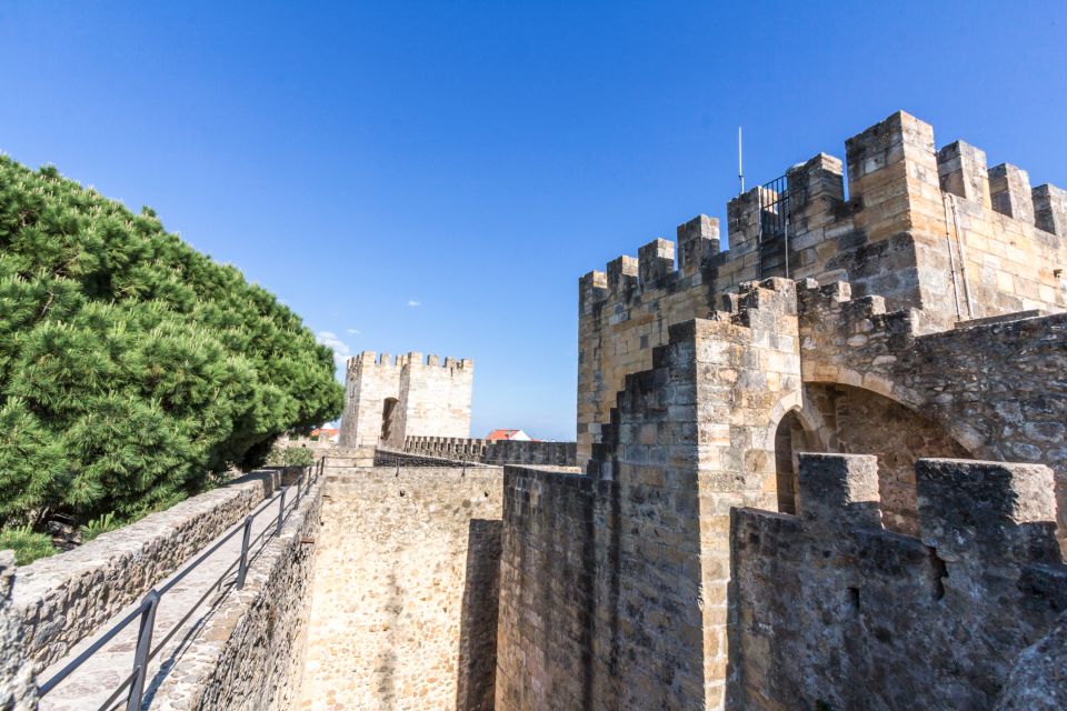 Lisbon: Sao Jorge Castle Skip-The-Line Ticket With Guide - Frequently Asked Questions