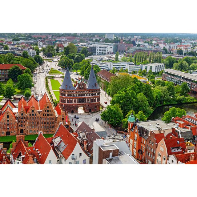 Lübeck: Private Maritime History Walking Tour & Museum Harbor - Meeting Point and Accessibility