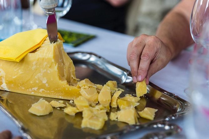 Lucerne CH Experience: Cheese, Chocolate, Chapel Bridge & Château - Optional Tour Extension