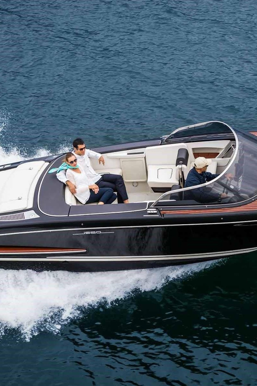 Luxury Boat Tour on RIVA ISEO - Timing and Customization Options