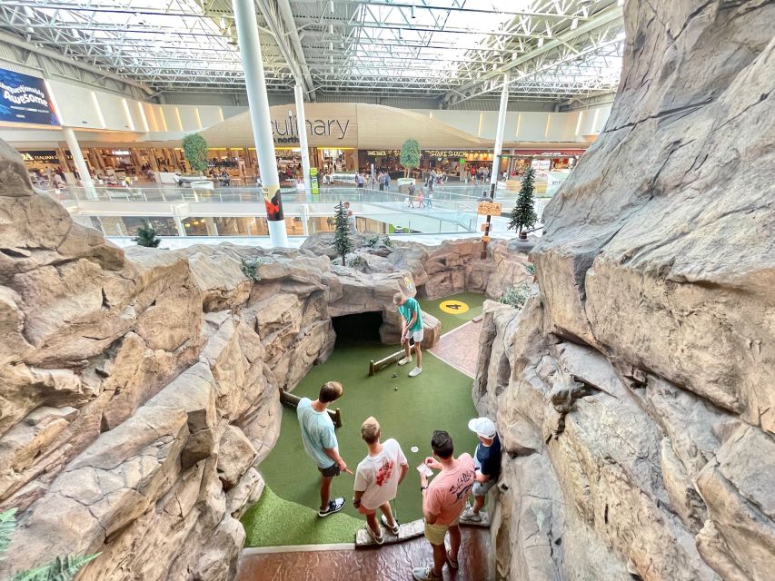 Mall of America: Moose Mountain Adventure Golf Ticket - Magical Family Experience