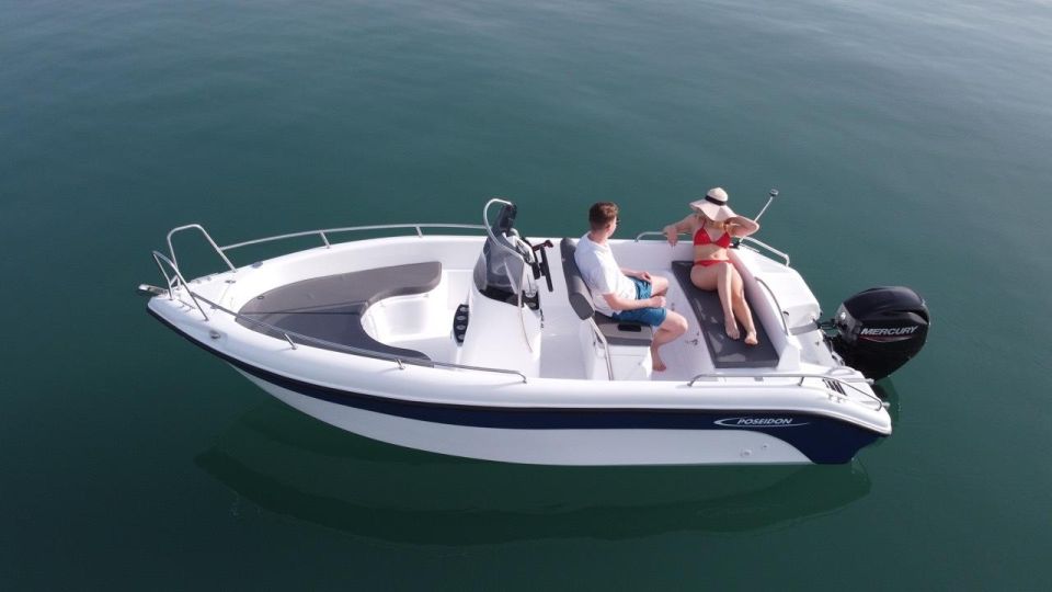 Mandelieu and the Esterel Mountain by Boat Without a License - What to Bring on Board