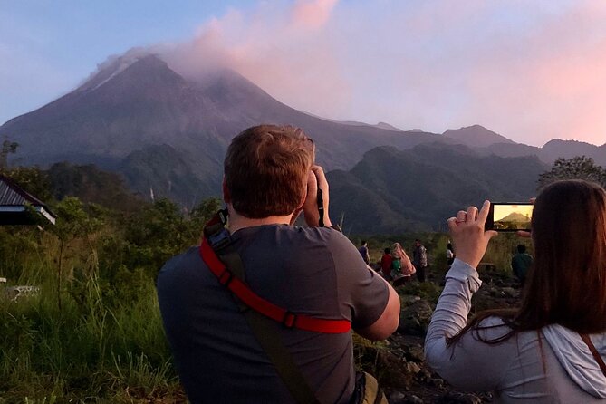 Merapi Sunrise, Borobudur Climb Up Access, and Prambanan Day Tour - Exploring Prambanan Temple