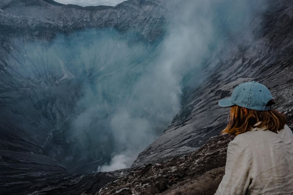 Mount Bromo Sunrise Private Tour From Malang - Visiting Pura Luhur Poten