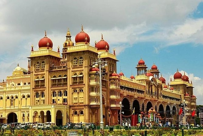 (Mysuru) Mysore Day Out - a Royal Experience Private Tour From Bangalore - Visit Colonel Bailey Dungeon
