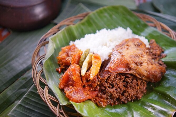 Night Walking Tour-Malioboro Street Food With Guide at Yogyakarta - Reviews and Customer Feedback
