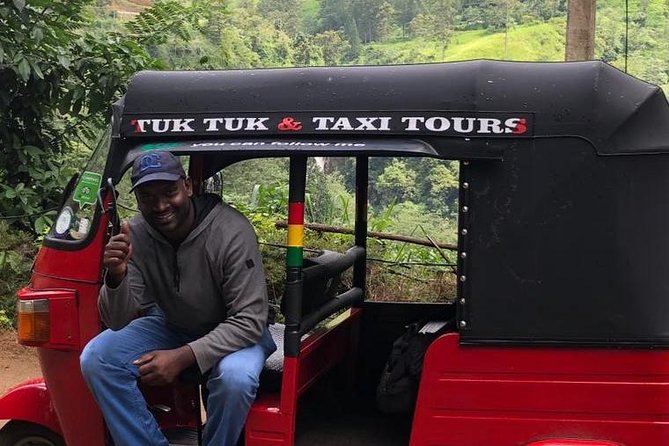 Nuwara Eilya Sightseeings Day Tours With Krishna - Damro Labookellie Tea Lounge