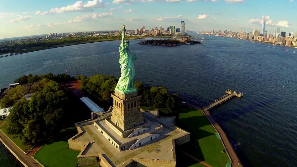 Nyc: Ellis Island Private Tour With Liberty Island Access - Meeting Point Details