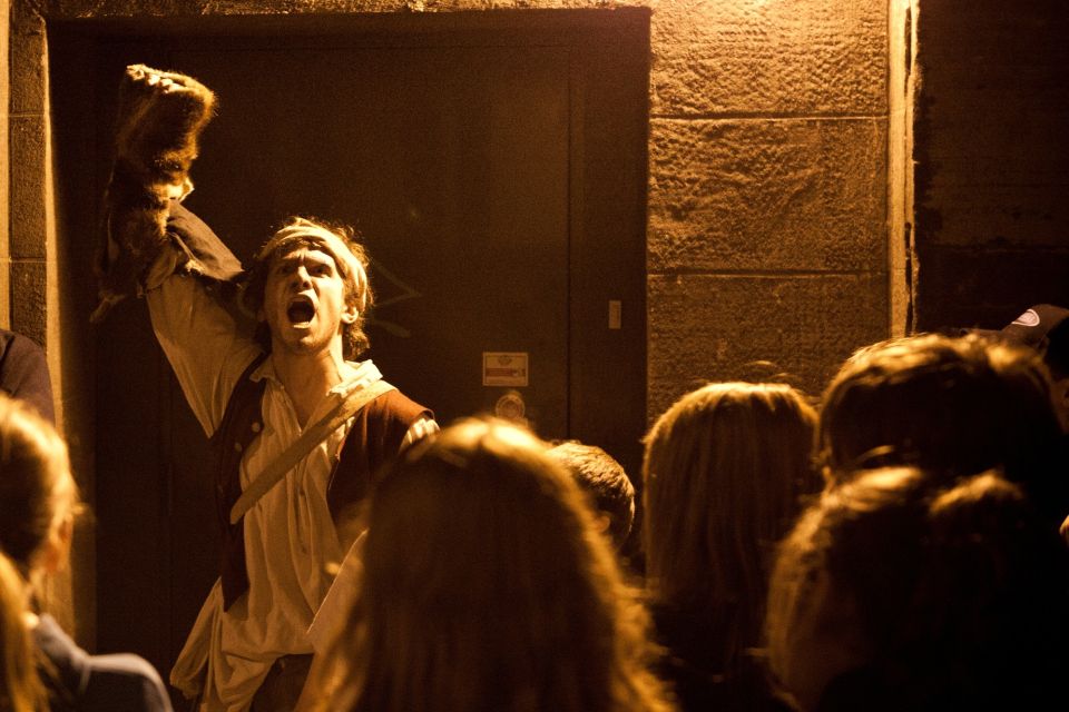 Old Montreal: Traditional Ghost Walk of the Haunted City - Haunting Spirits of Old Montreal