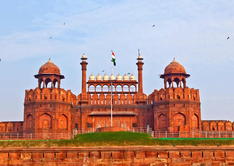 Old & New Delhi: Private Guided City Tour by Car With Snacks - Inclusions and Amenities