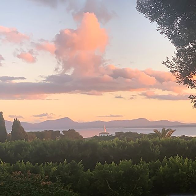 One Day Golf Experience in Mallorca - Booking and Handicap Requirements