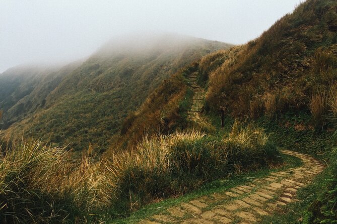 One Day Hike Around Taipeis Yangmingshan National Park - What to Expect on the Hike