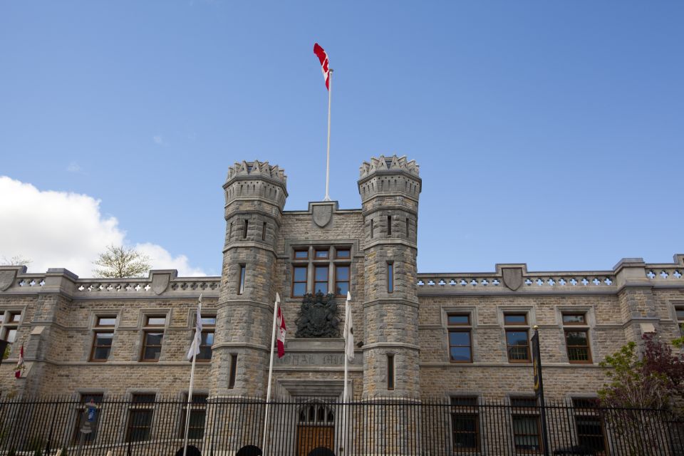 Ottawa: Best of Ottawa Small-Group Tour With Canal Cruise - Canadian Museum of History