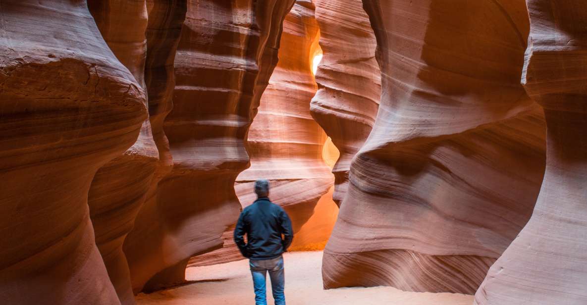 Page: Lower Antelope Canyon Tour With Local Navajo Guide - Tour Duration and Meeting Point