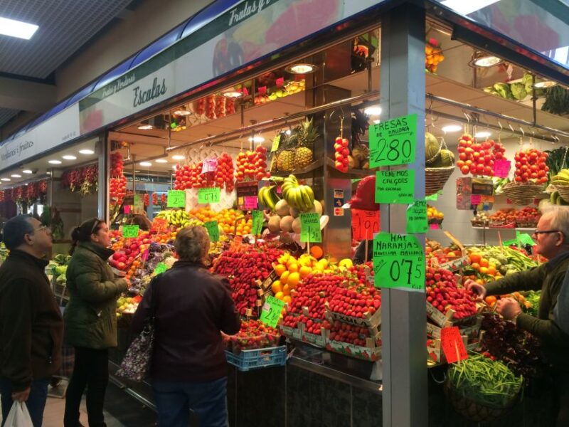Palma: Walking Tour With Mediterranean Delicacies - Historical Insights