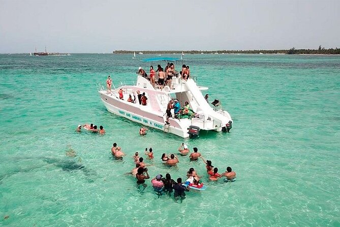 Party Boat in Punta Cana With Drinks and Transportation Included - Tips for an Enjoyable Experience