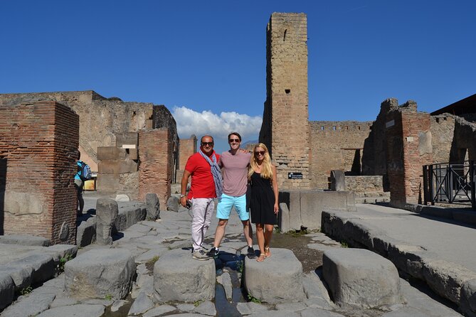Pompeii Full-Day Tour Including All Highlights and Newly Opened Houses - Tips for Your Visit