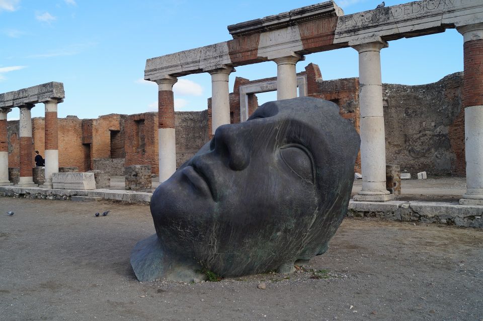 Pompeii: Guided Day Trip to Ruins and 2 Wineries Visits - Small Group Experience