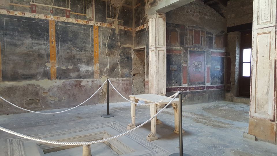 Pompeii: Treasure Hunt Tour With Skip-The-Line Tickets - Tips for a Great Experience