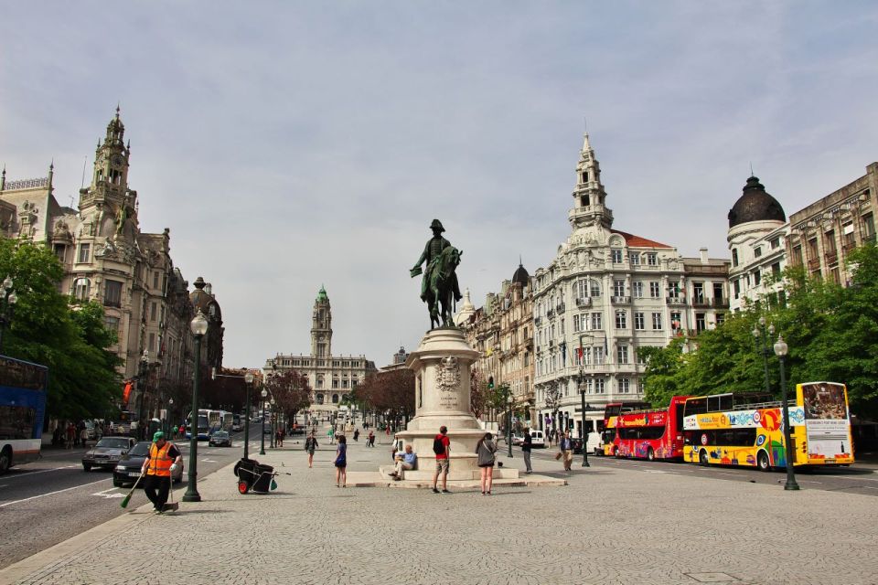 Porto: Private Guided Personalized Walking Tour With Pickup - Virtudes Garden