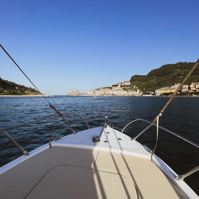 Portovenere: Guided Private Boat Tour With Aperitif - Scenic Attractions