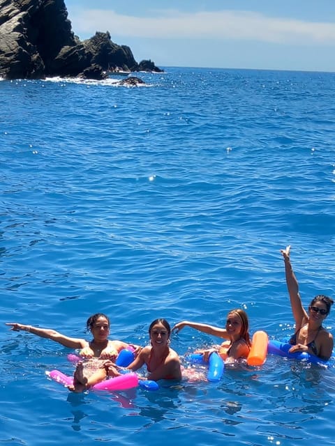 Portovenere: Islands Private Boat Trip With Meal on Board - Inclusions and Amenities