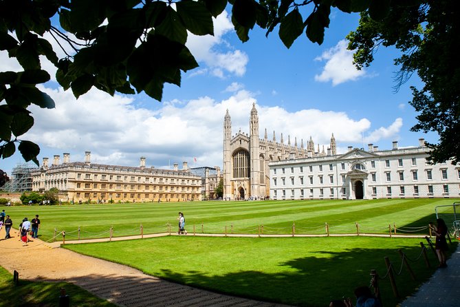 Private 2-Hour Cambridge Walking Tour With University Alumni Guide - Personalization of the Tour