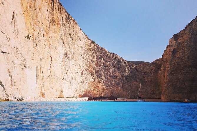 Private 7m 250HP Speed Boat Tour Shipwreck Blue Caves up to 8pax - Customer Reviews