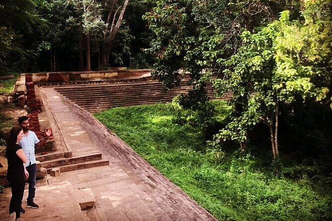 Private City Day Tour in Anuradhapura - Accessibility and Accommodations
