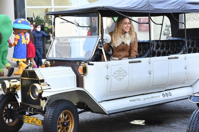 Private CityTour Tuk Vintage Car Tour in Porto - Tour Accessibility and Limitations