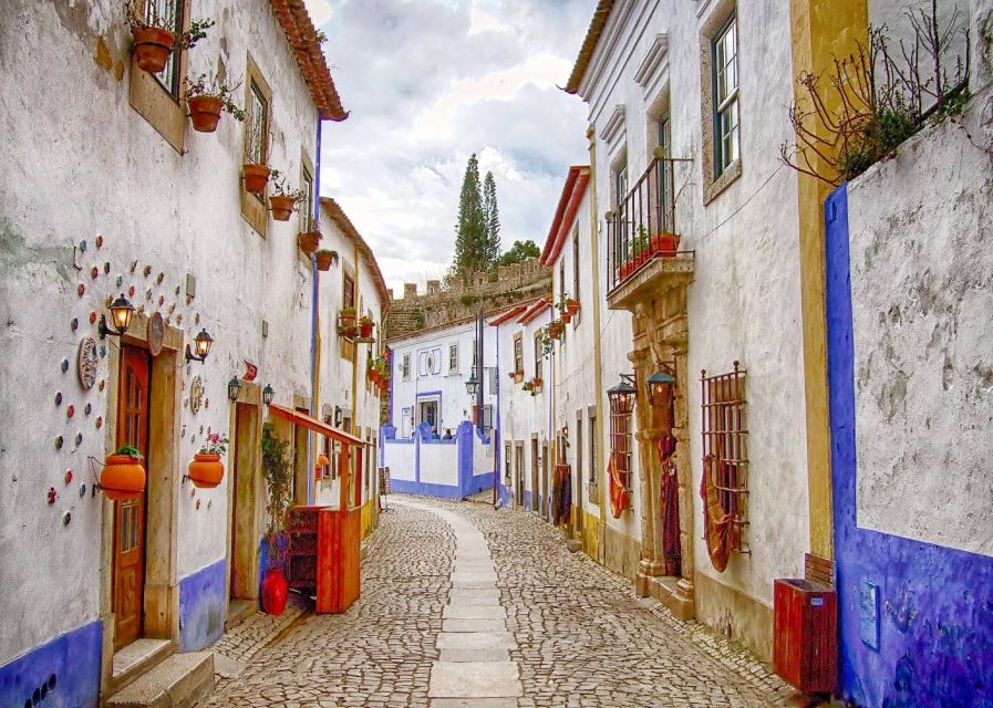 Private Fatima Full Day Tour From Lisbon - Charming Óbidos Village