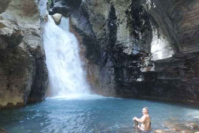 Private Full-Day Local Waterfalls Experience in Curubande - Guest Reviews and Feedback