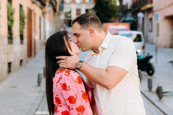 Private Professional Vacation Photoshoot in Madrid - Photographer Expertise