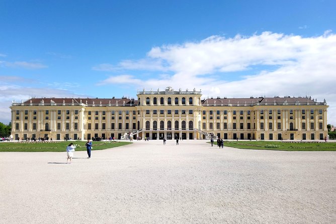 Private Schönbrunn Palace and Gardens Tour - Highlights of the Palace