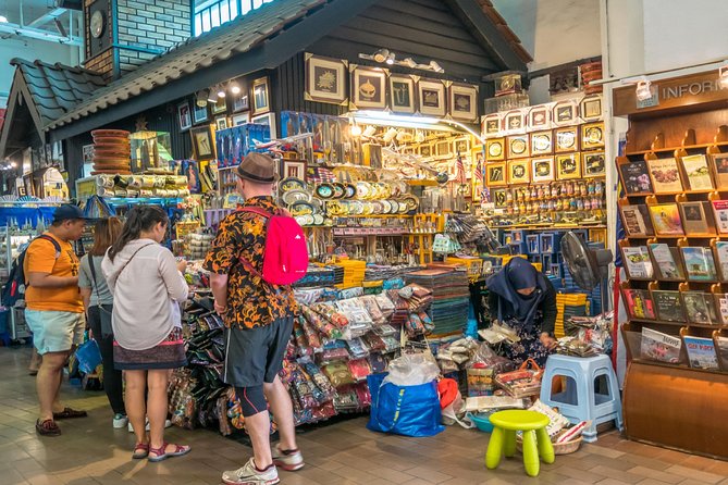 Private Tour: Half-Day Shopping and Market Exploration in Kuala Lumpur - Traveler Experience