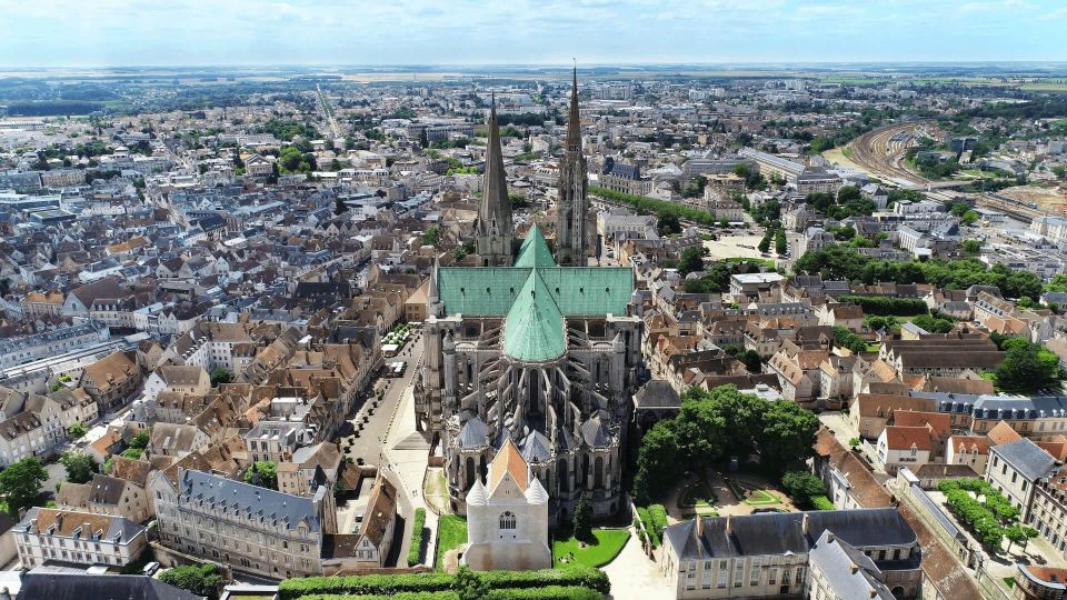 Private Tour of Chartres Town From Paris - The Enchanting Light Show