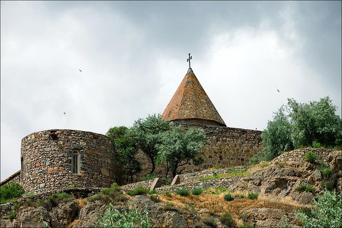 Private Tour to Khor Virap, Noravank, Ancient Birds-Cave, Hin Areni Wine Factory - Air-conditioned Vehicles and Drivers