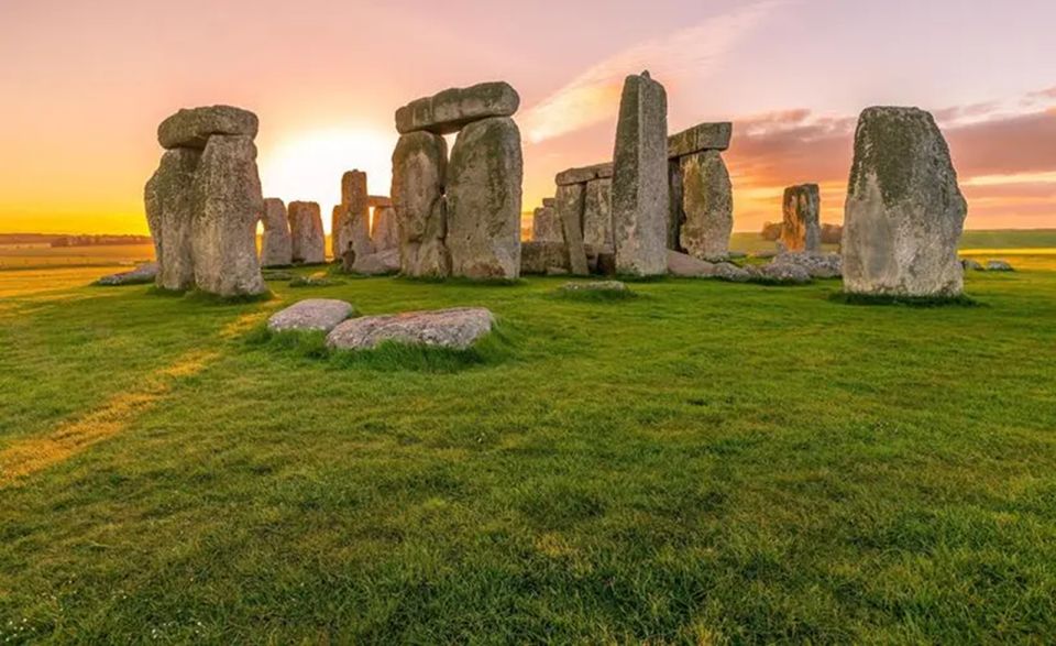 Private Transfer: Between Central London & Stonehenge - Transfer Experience Details