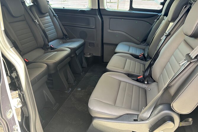Private Transfer From Barcelona Airport to City - Booking Process and Cancellation