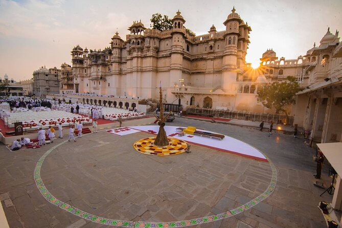 Private Udaipur Sightseeing Tour by Car - All Inclusive - Tips for Travelers