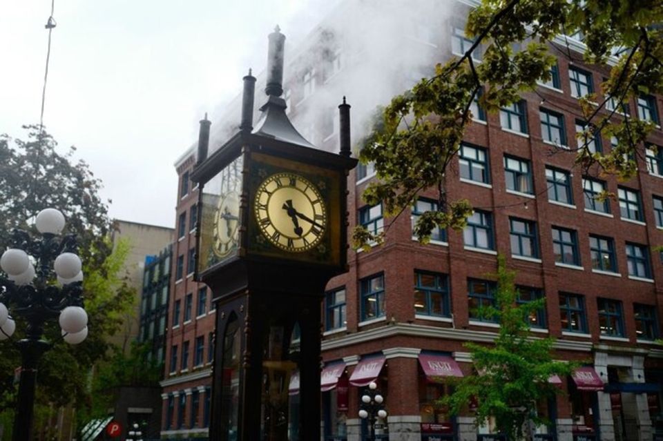 Private Vancouver Compact City Tour by Land and Water - Explore Gastown and Yaletown