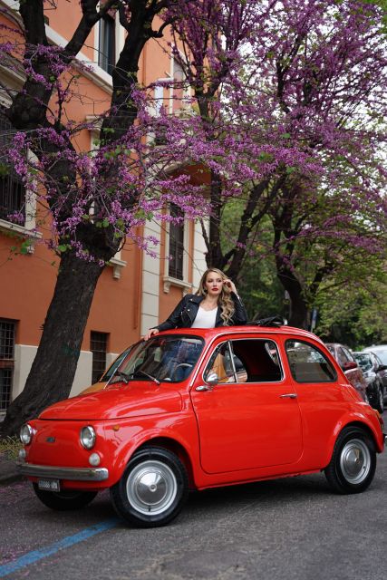 Professional Photoshoot With Most Classic Fiat500 of Rome - Fontana Dellacqua Paola