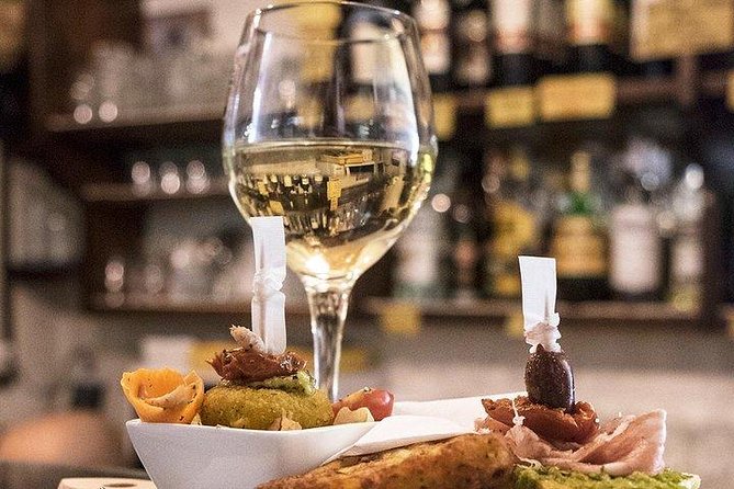 Rialto Farmers Market Food Tour in Venice With Wine Tasting & Guided Sightseeing - Accessibility and Restrictions