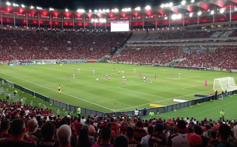 Rio: Maracanã Stadium Live Football Match Ticket & Transport - Local Fan Interaction